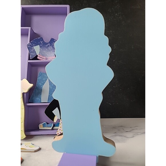 Melissa & Doug MAGGIE LEIGH Wooden Dress Up Puzzle Toy Magnetic Ages 3 And Up - Picture 5 of 10